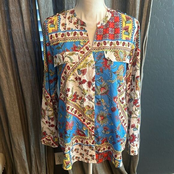 Calvin Klein button up blouse‎ - Picture 2 of 11